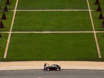 لباد سفرة ورقي للطاولات