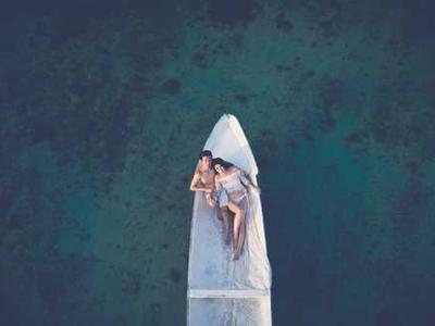 تعليقة علب الماء